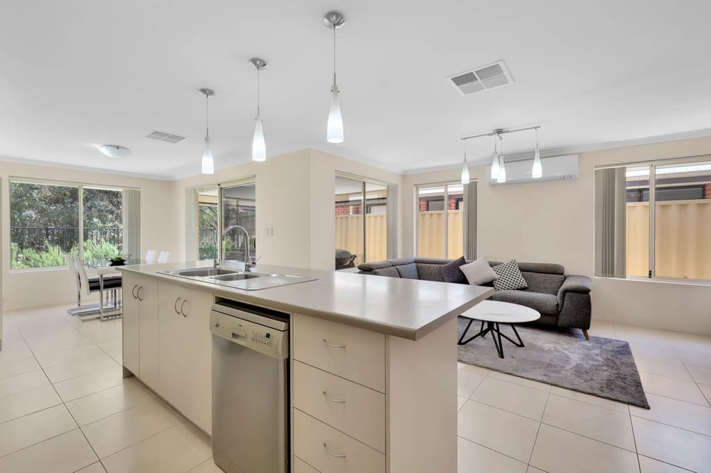 9 Heronwood Glade, Harrisdale WA photo 4