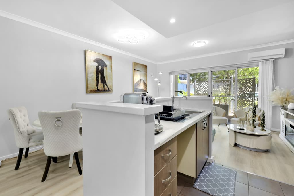 8/6 Ibera Way, Success WA photo 16