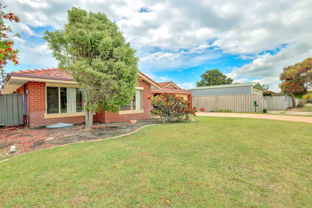 4 Shoalhaven Place, Waikiki WA photo 3