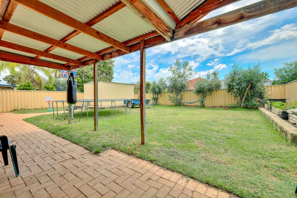 4 Shoalhaven Place, Waikiki WA photo 23