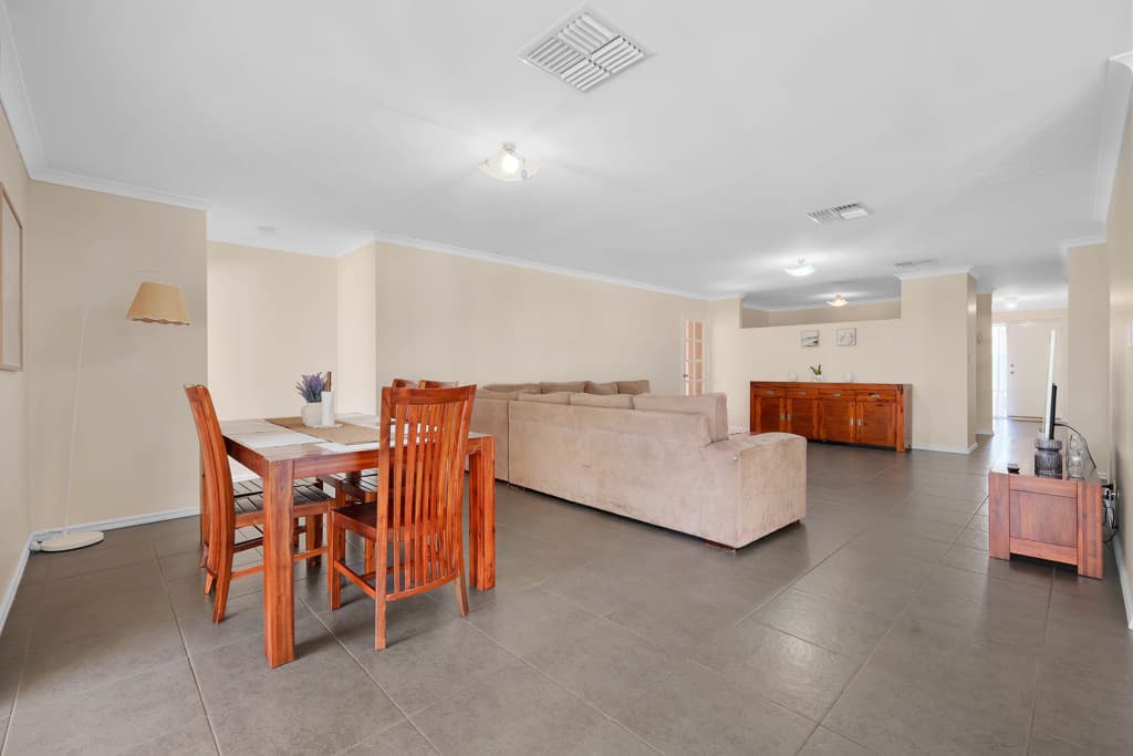 10 Munich Link, Piara Waters WA photo 5