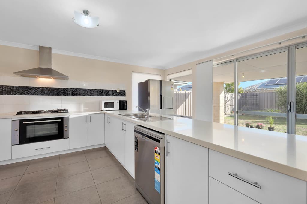 10 Munich Link, Piara Waters WA photo 7