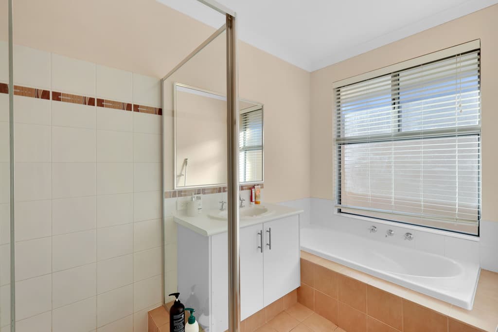 10 Munich Link, Piara Waters WA photo 21