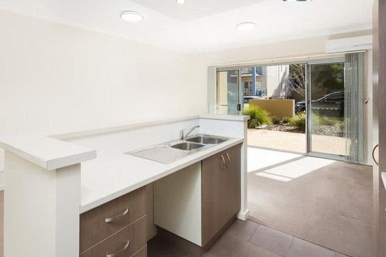 8/6 Ibera Way, Success WA photo 25