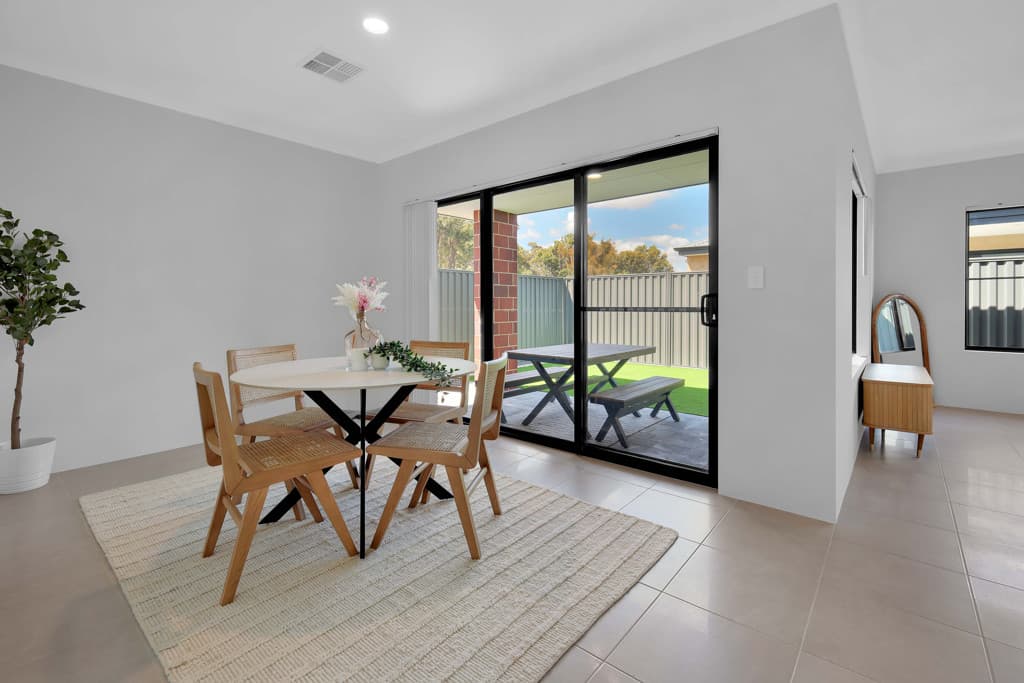 21 Woongan Street, Southern River WA photo 5